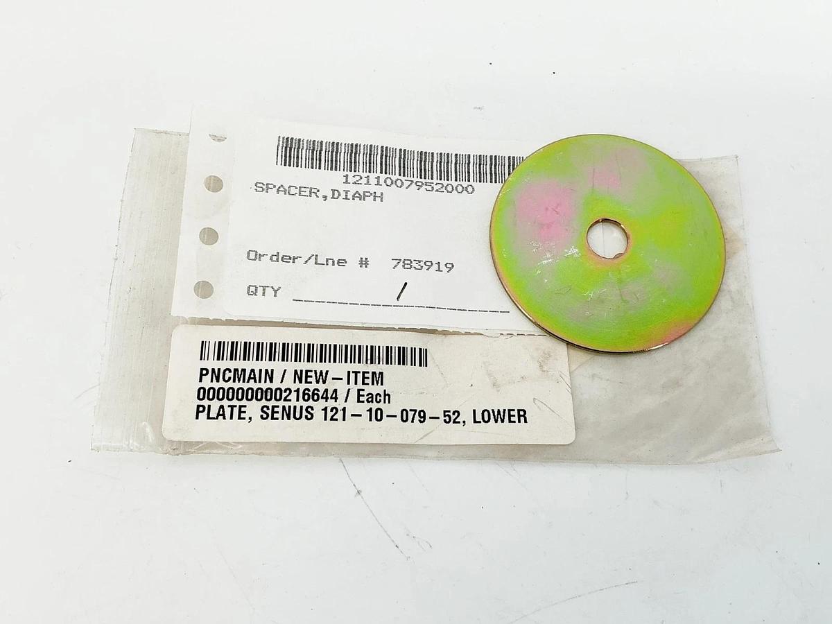New Senus 121-10-079-52 Lower Pump Spacer Diaphragm Plate - No Box