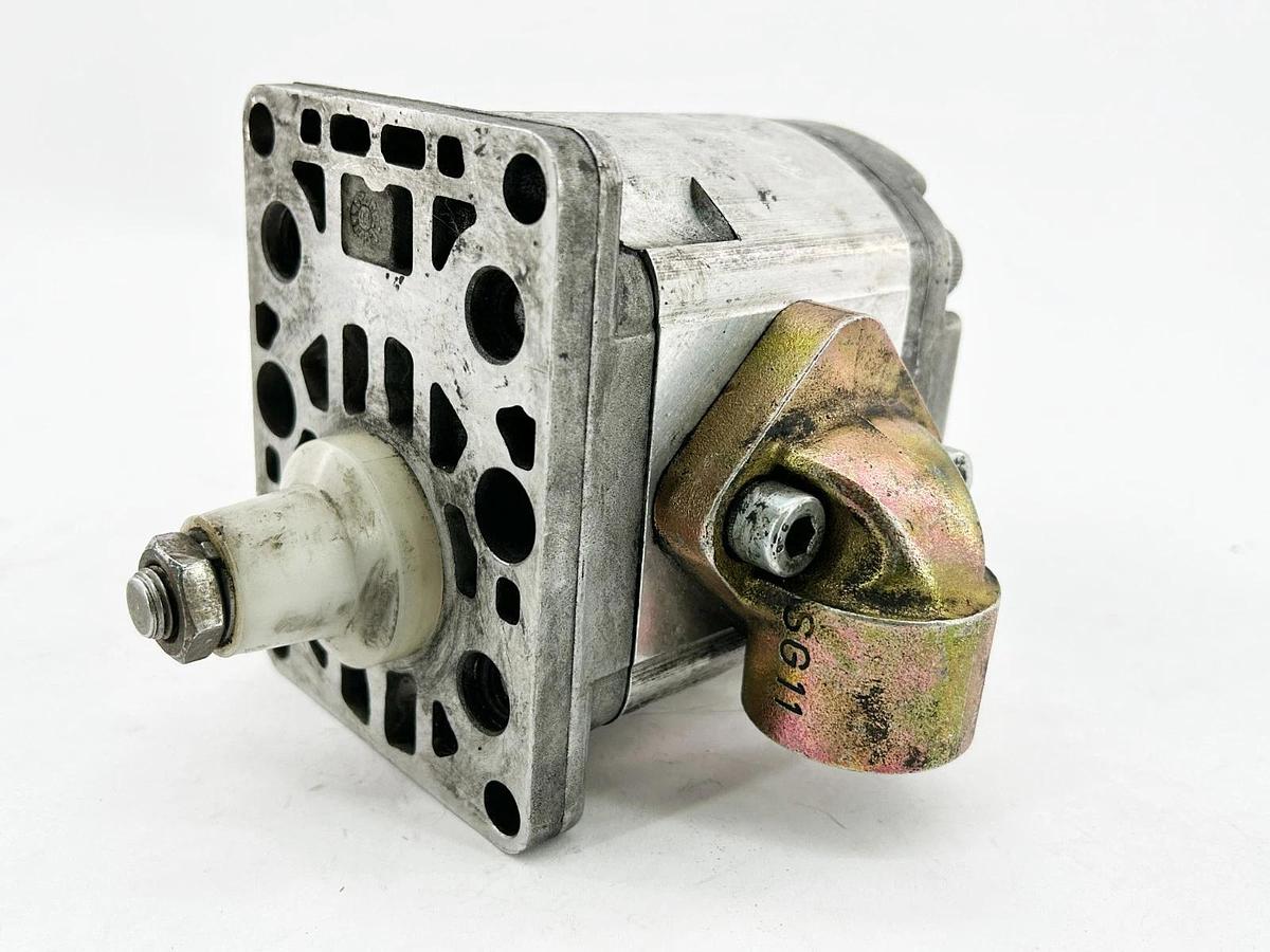 Used HPI P5BAN2018CL10B02N Gear Pump C5090054 11082121