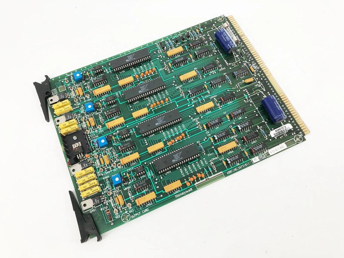 New Honeywell 30731811-001 Output Module Card - No Box