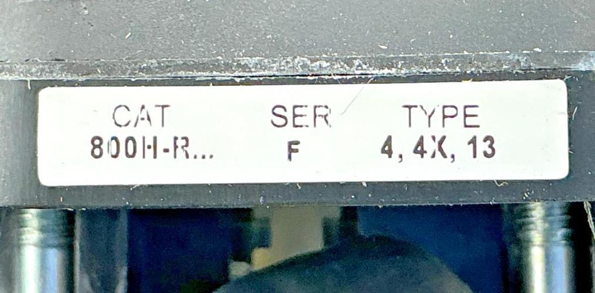 New Allen Bradley 800H-R6D1 Ser F Push Button Booted HD Red Cap 1 NO