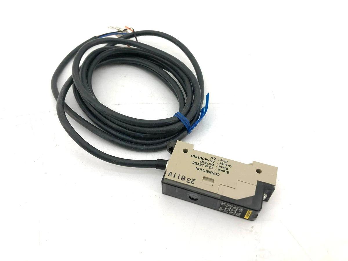 New Omron E3C-JC4P Photoelectric Sensor 12 to 24VDC