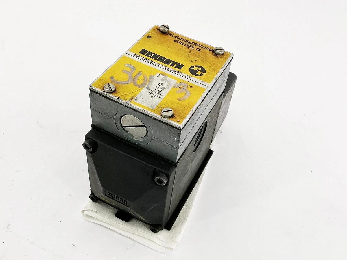 Used Rexroth 4WE10C31/CW110N9DA/V Directional Control Valve 110/120V