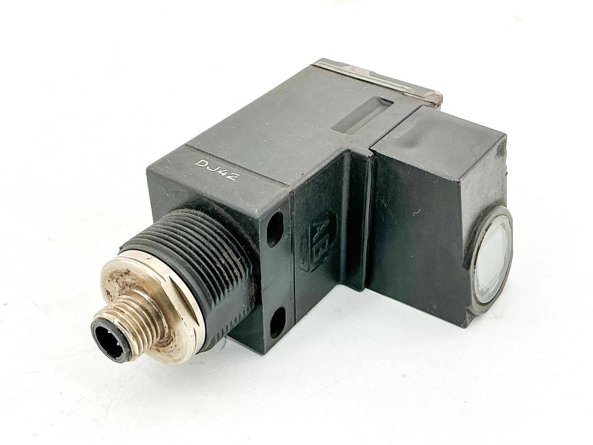 Used Allen Bradley 42GRC-9203-QD1 Photoswitch Sensor 264VAC 4VA Ser.B