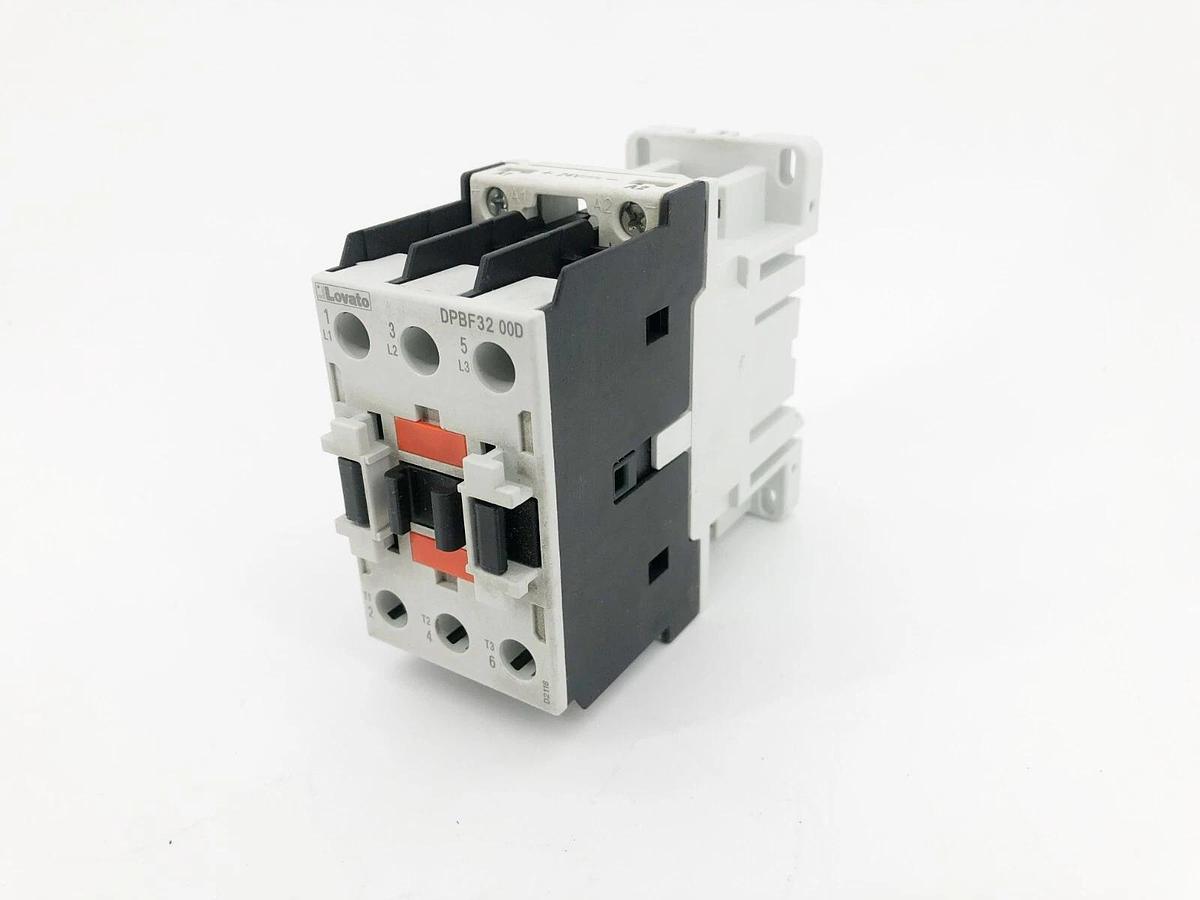 New Lovato DPBF32 00D Contactor 3 Pole 24VDC DPBF3200D