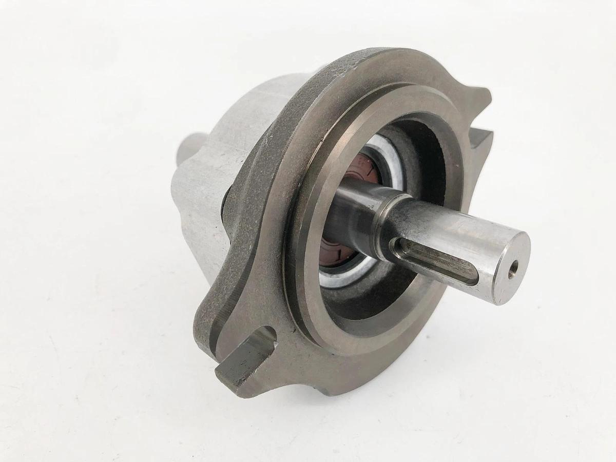 Used Eckerle EIPS2-008RA04-11 S111 Gear Pump 6000200073 (For Parts Only)