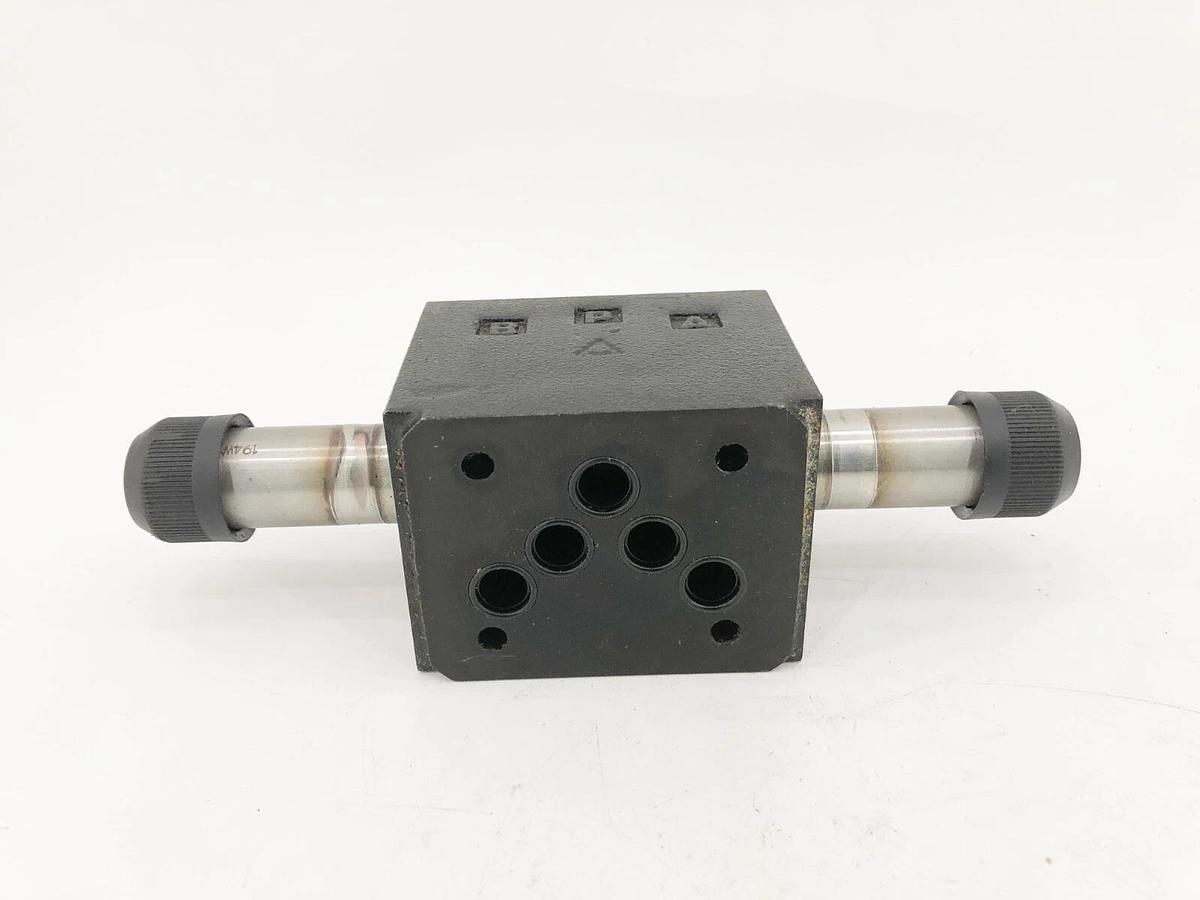 Used Atos SDKE-1711 10S Solenoid Valve - No Coils