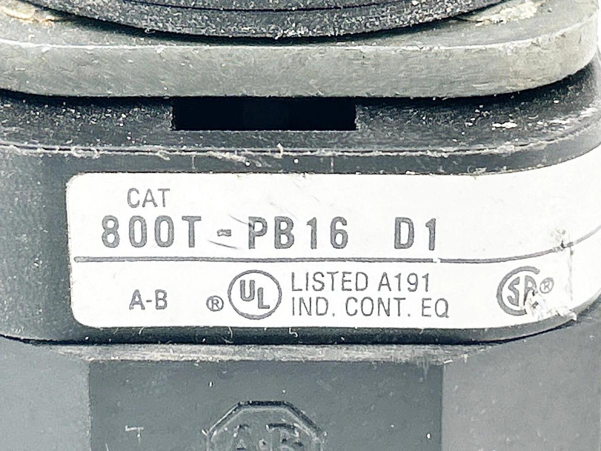 New Allen Bradley 800T-PB16GD1 Push Button 30MM Illuminated 120V Ser. T - No Box
