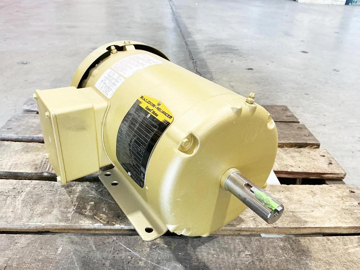 New Baldor EM3558T-5 Electric Motor 2HP 575V 2.2A 1755RPM 60Hz 3PH