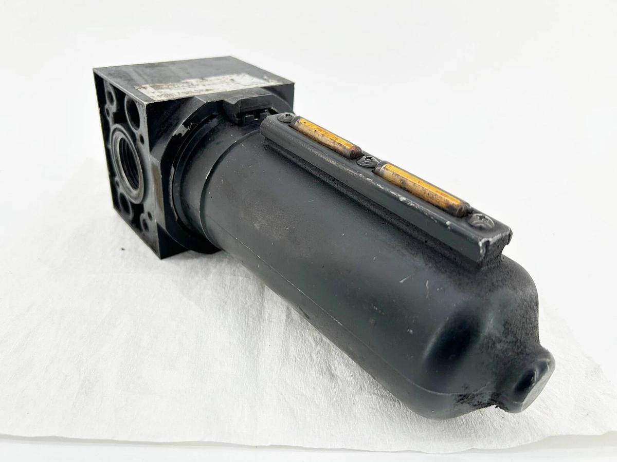 Used Parker P3NLA98LSN Lubricator 250PSIG 17.2Bar 1" NPT Port