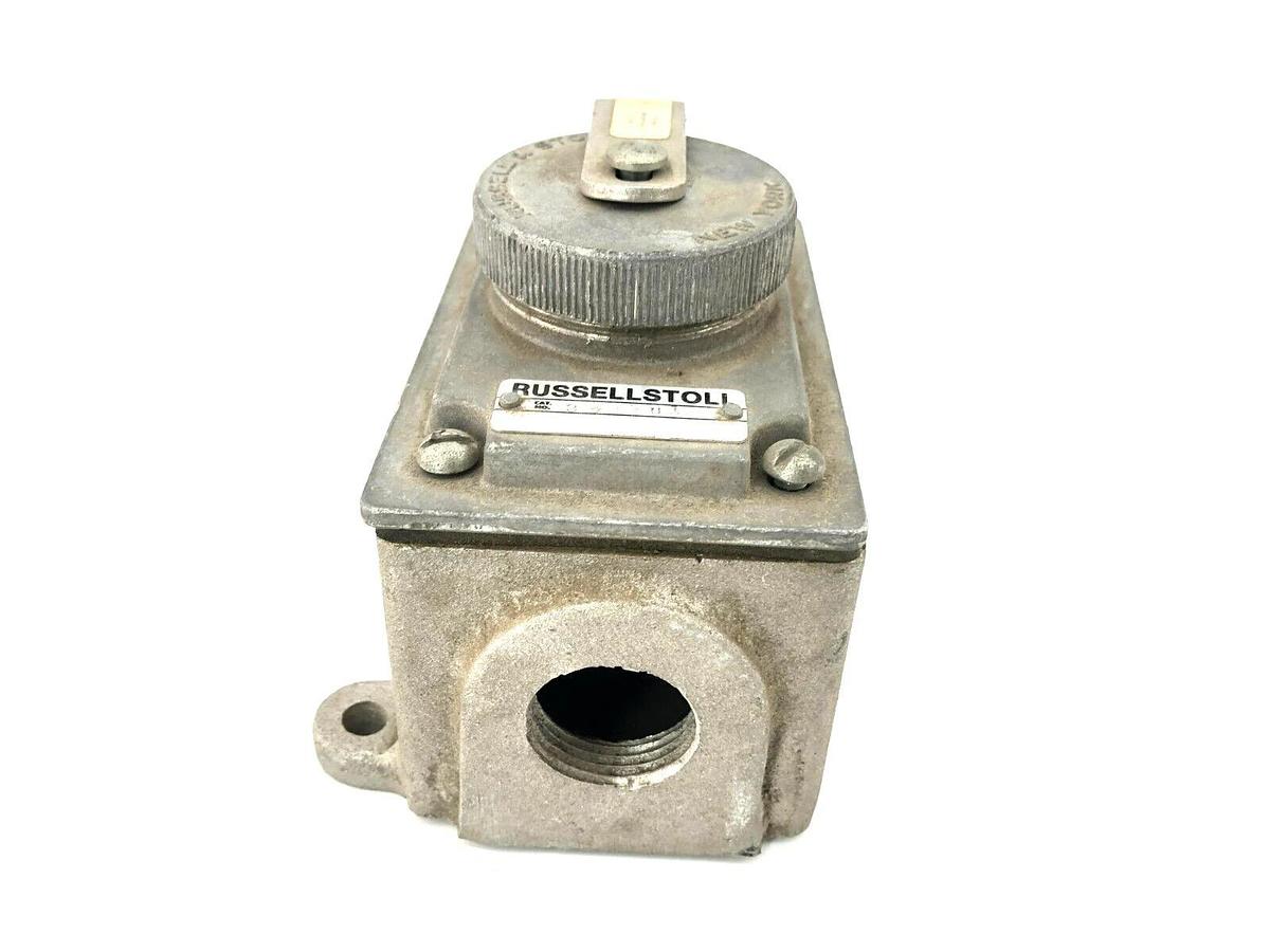New Russellstoll 3743U1 Receptacle 20A 125V