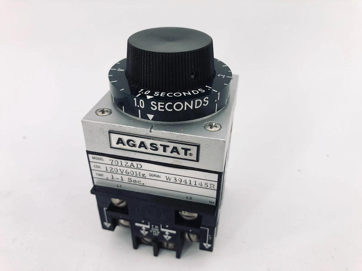 New Agastat 7012AD Timing Relay 120VAC 60Hz Delay: .1 to 1 Sec 1423157-1