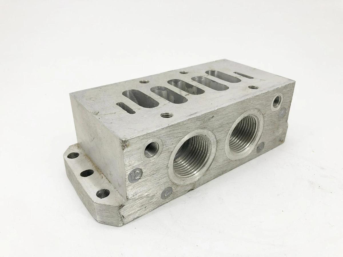 Used Rexroth R432015310 Pneumatic Valve Subplate 1" Ports