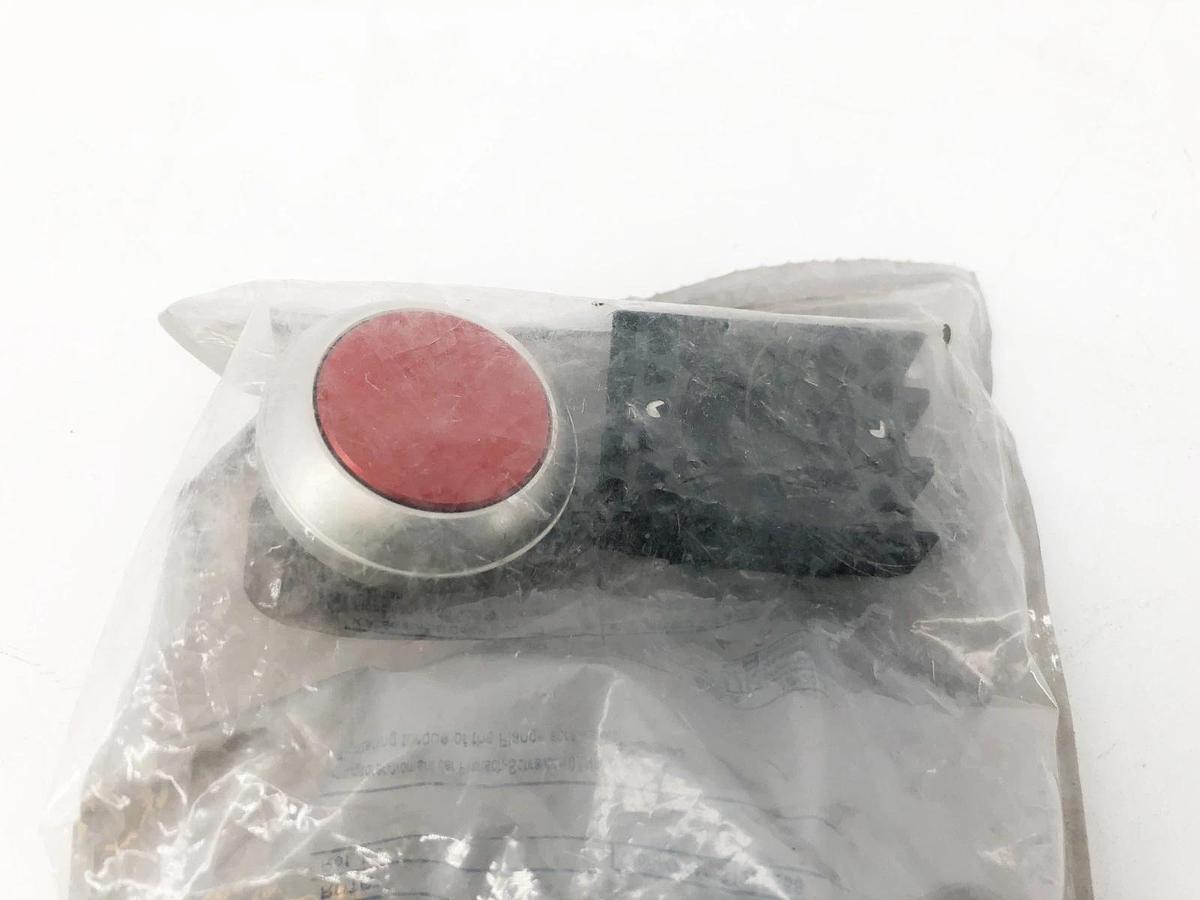 New Schmersal RDTRT Red Pushbutton 101188240 - No Box