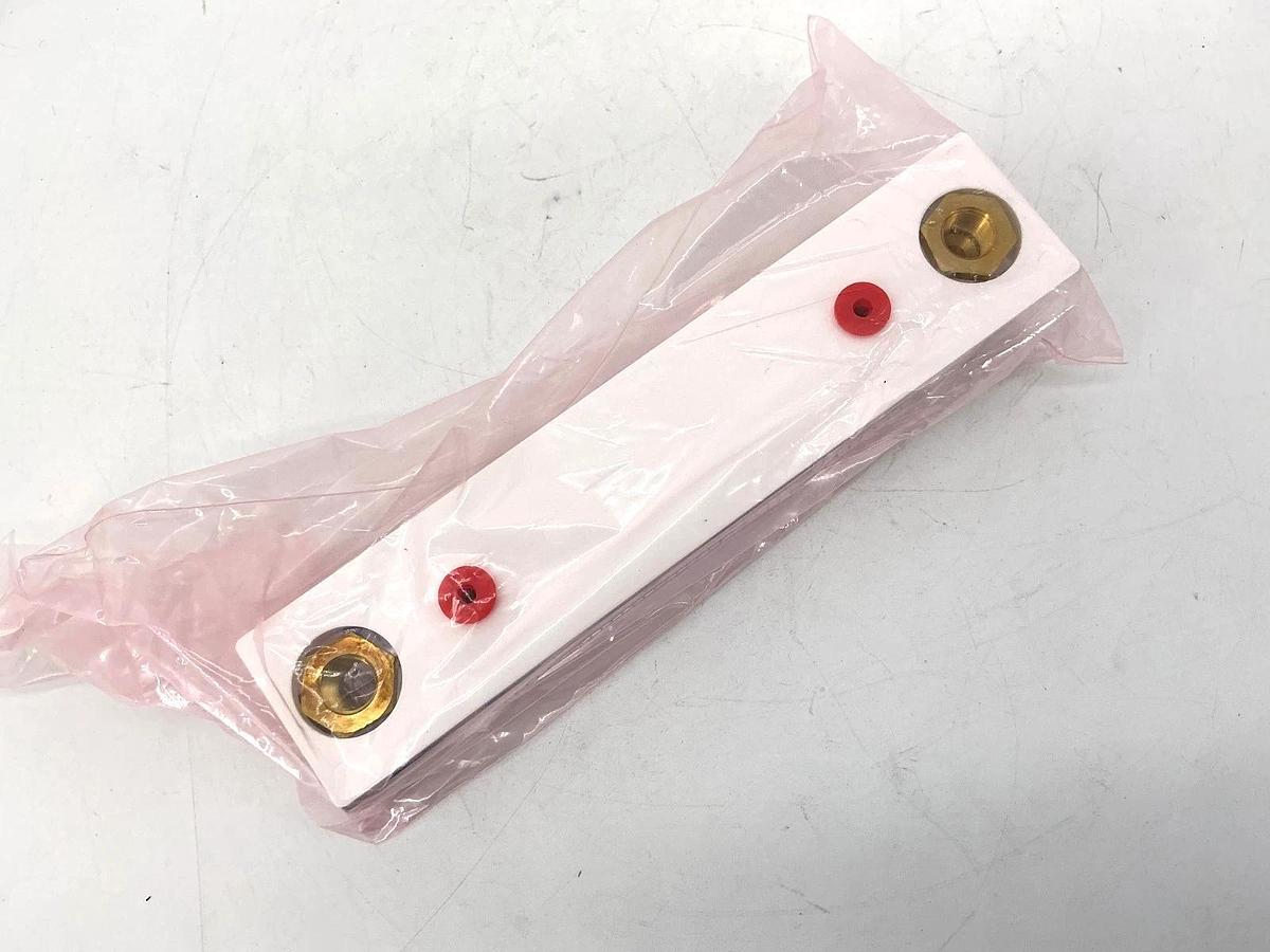 New Cole Parmer 32458-16 Flowmeter 4-40SCFH Air Acrylic Body 2520A4A33BNBN-CP
