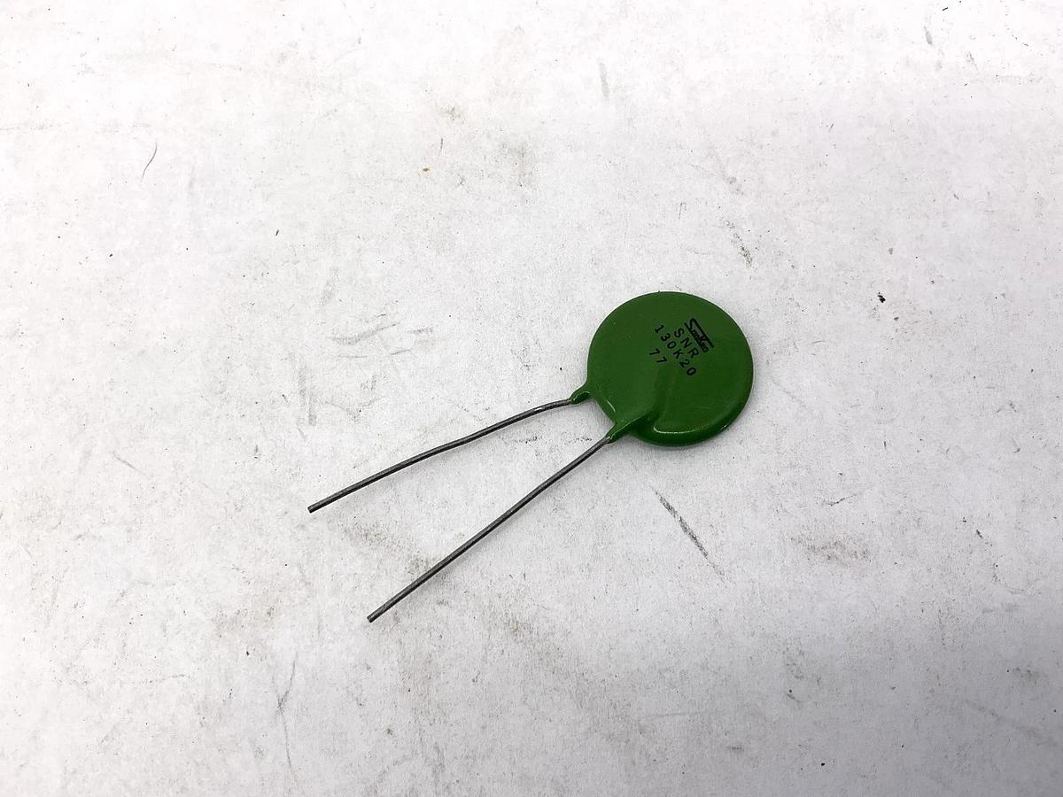 Lot of 6 New Round-Up Electronics V130LA20A Metal Oxide Varistor Green 130K20