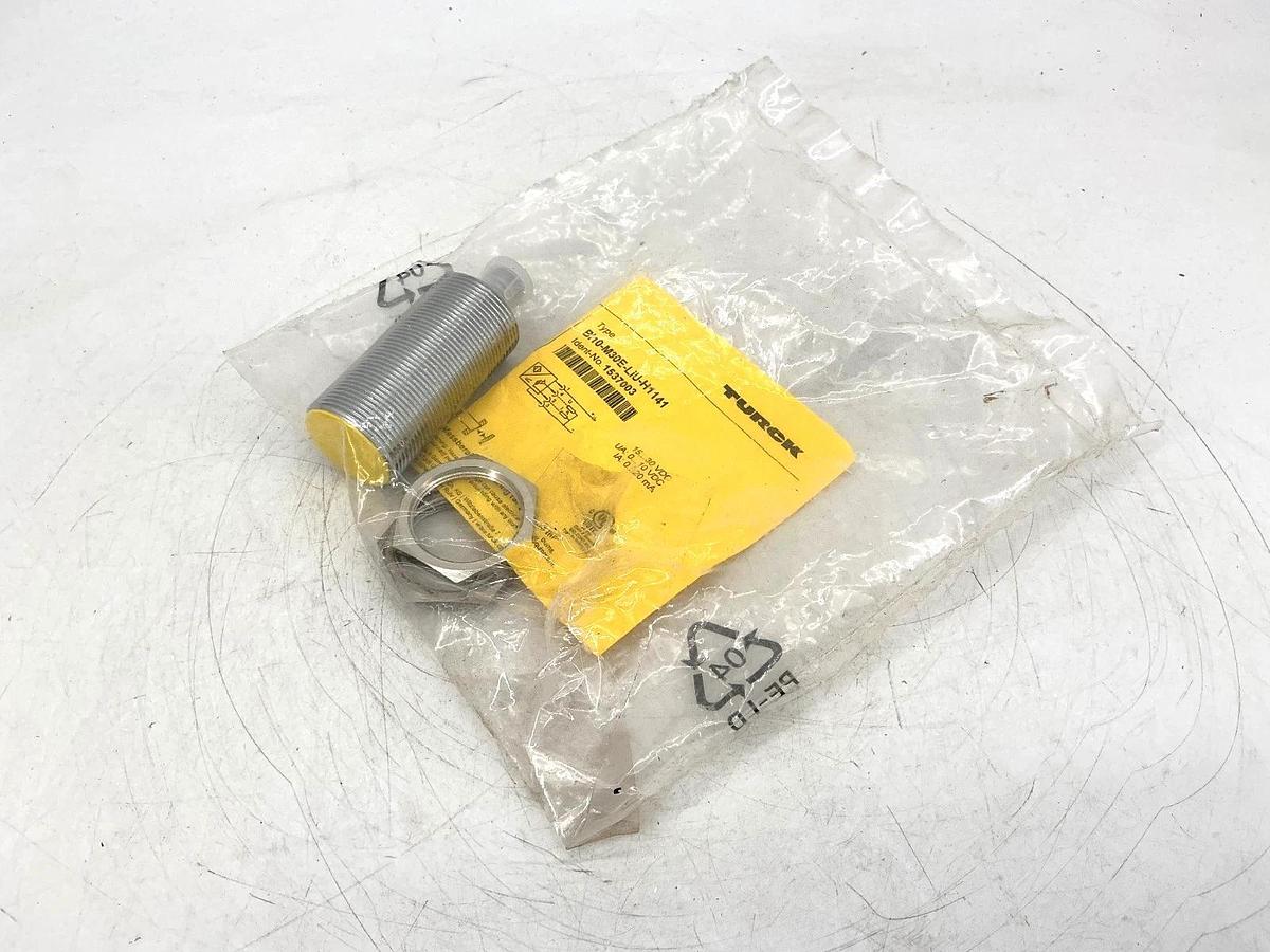 New Turck Bi10-M30E-LiU-H1141 Proximity Sensor Plug-In 4-Pin 15-30VDC 1537003