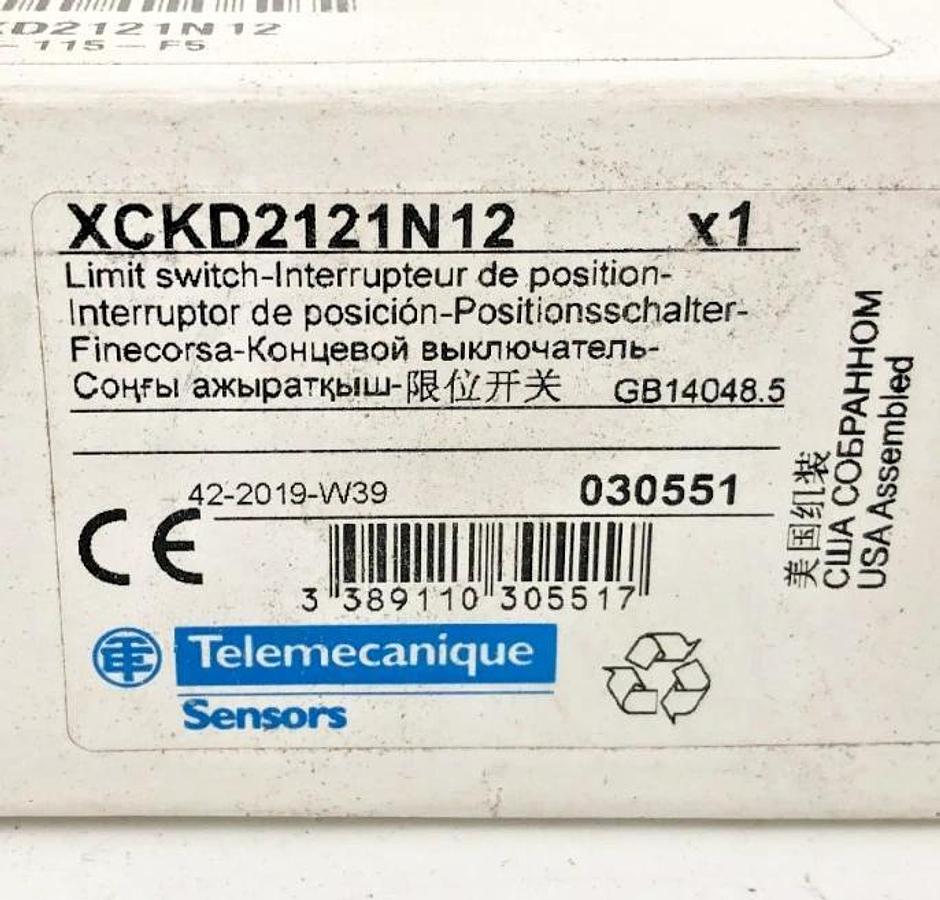 New Telemecanique XCKD2121N12 Limit Switch 240VAC 10A ZCD21 5WJE0