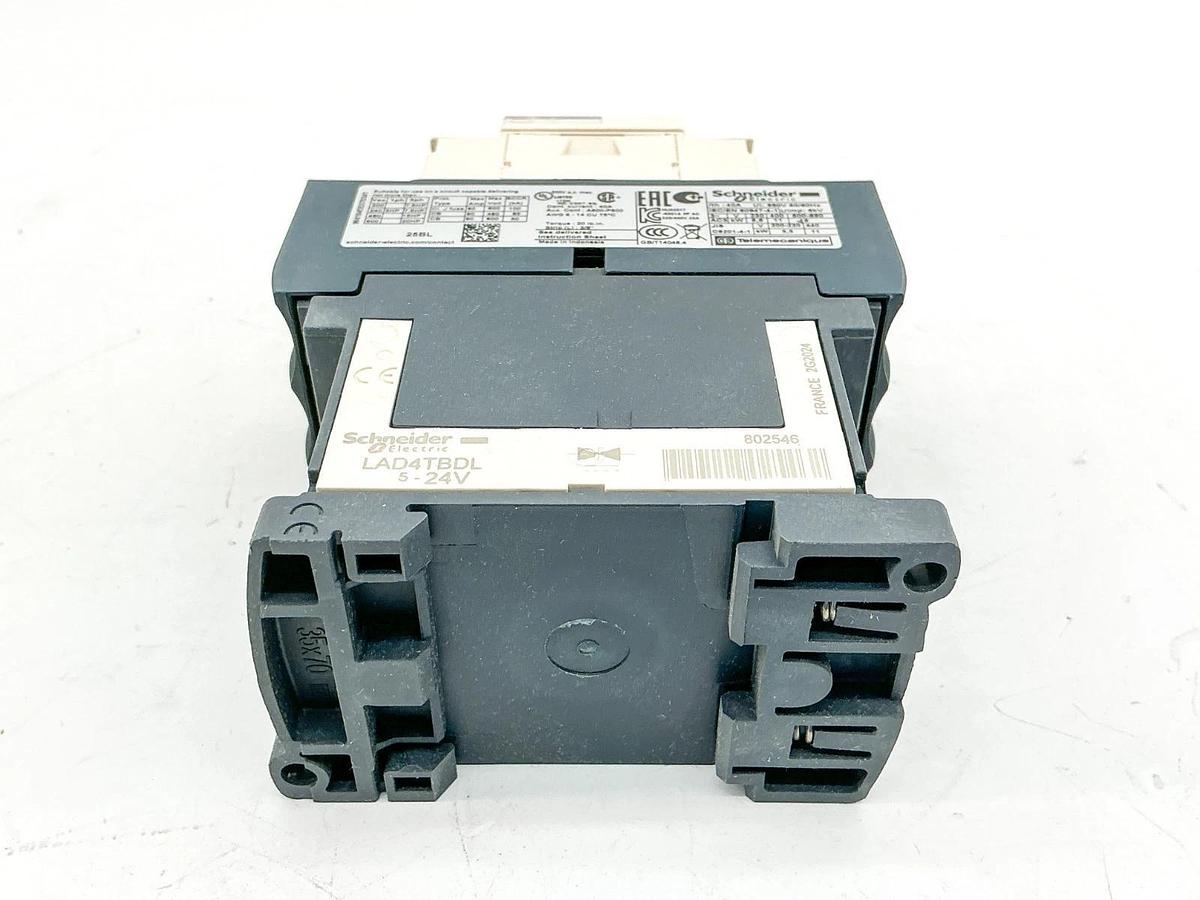 New Schneider Electric LC1D25BL Contactor 24VDC 2.4W 460V 15HP 036177