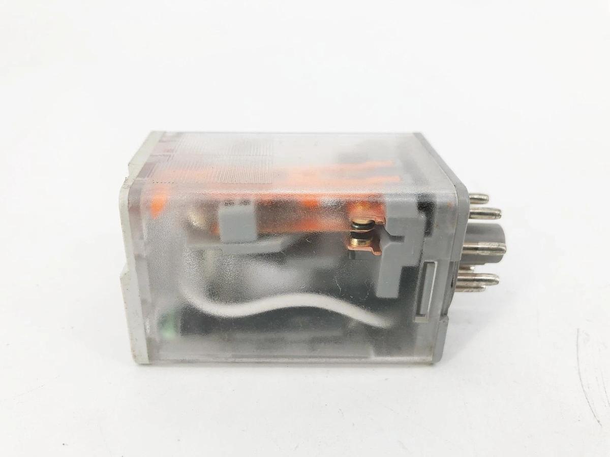 New Eaton D3PF2AB-A2 Relay 240VAC Coil 8-Pin - No Box