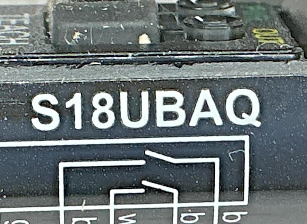 New Banner Engineering S18UBAQ U-Gage Discrete Sensor Range 30-300mm 5-Pin 30V