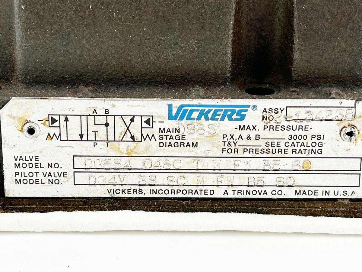 Used Vickers DG5S4-046C-T-M-FW-B5-60 Hydraulic Valve 3000PSI .48A 110/120V