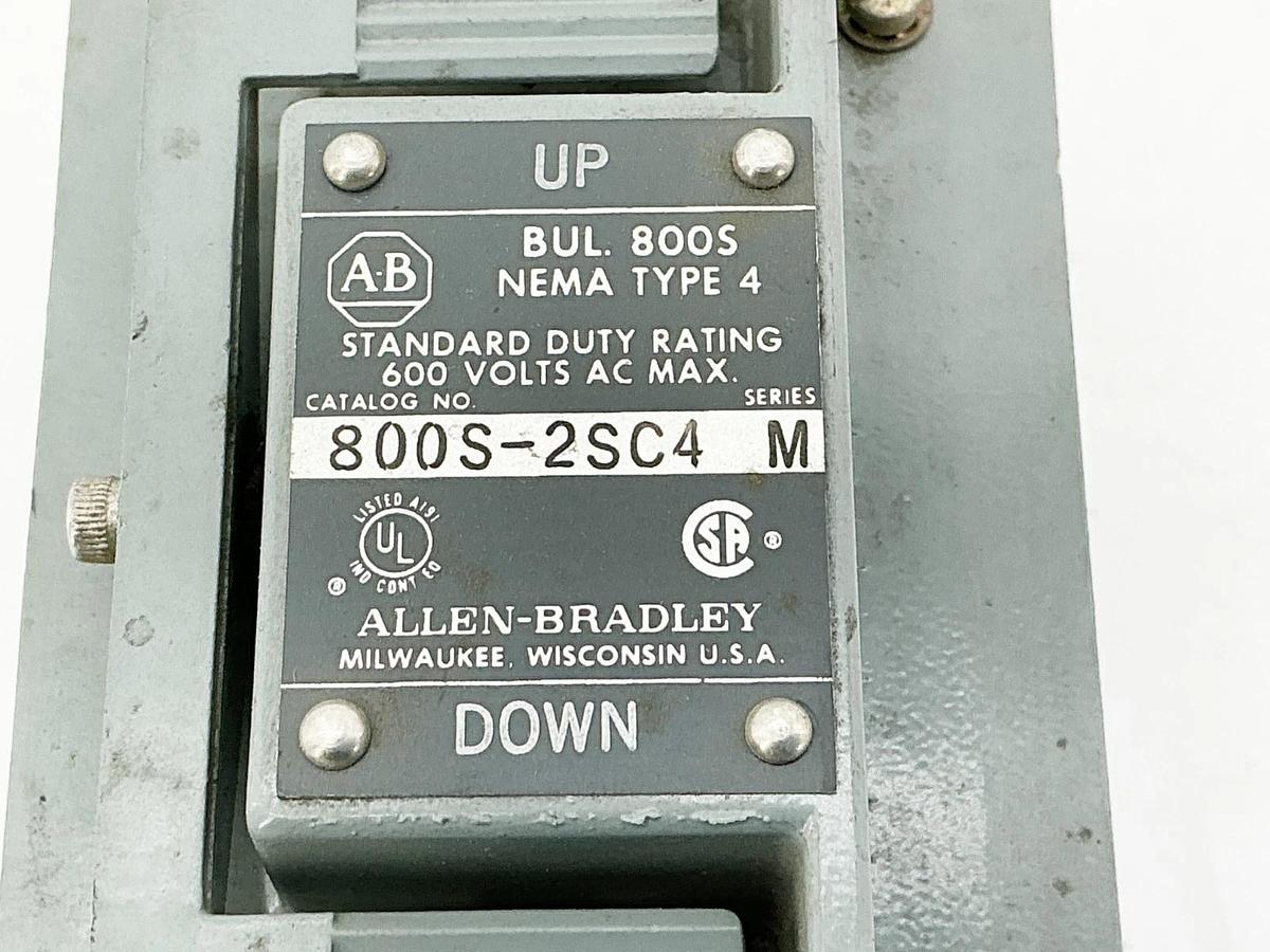 New Allen Bradley 800S-2SC4 Momentary Operated Lever 600V NEMA 4 Ser.M - No Box