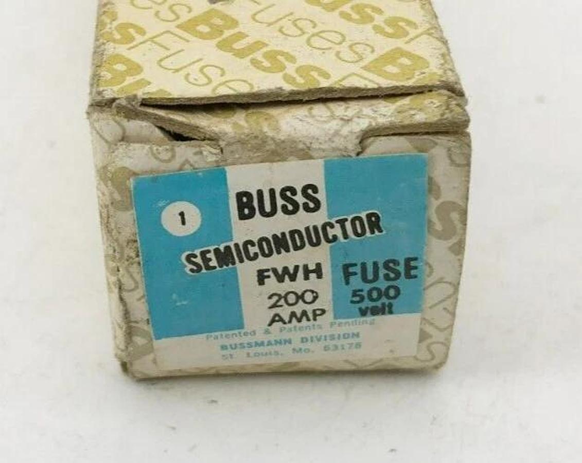 New Gould Shawmut FWH-200A Semiconductor Fuse 200A 500VAC/DC