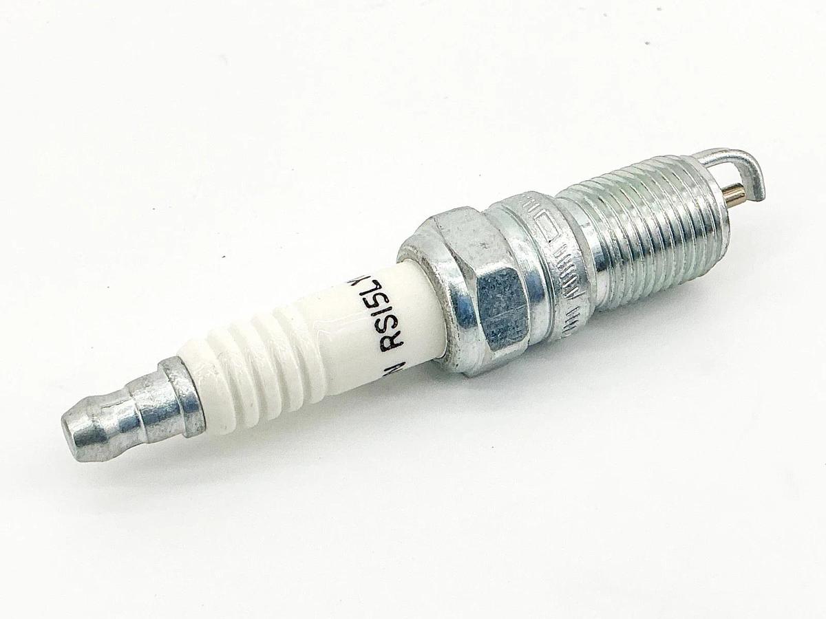 New Lot of 7 Champion RS15LYC Copper Plus Spark Plug 15