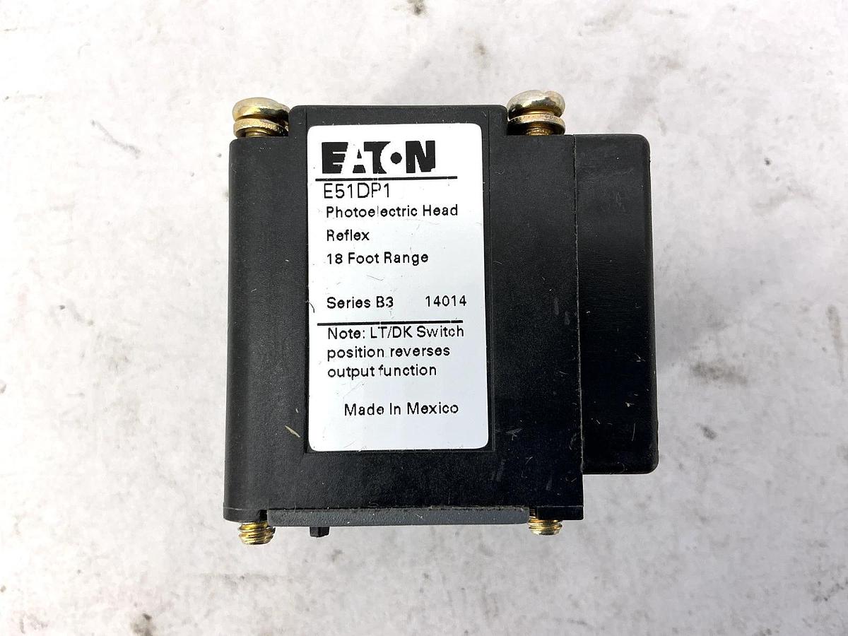 New Eaton E51DP1 Ser B3 Photoelectric Head Reflex 18ft Range