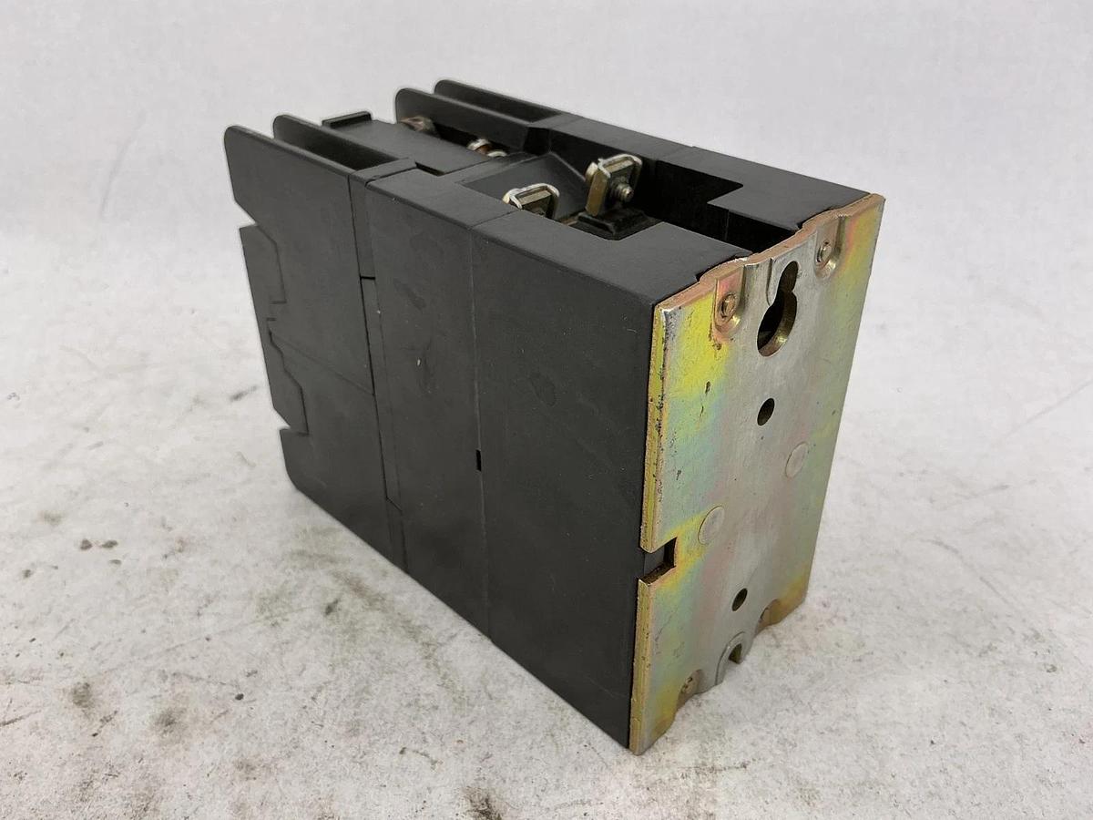 Used Square D 8501LO30 Ser A Magnetic Control Relay 440/480VAC Coil 8501L030
