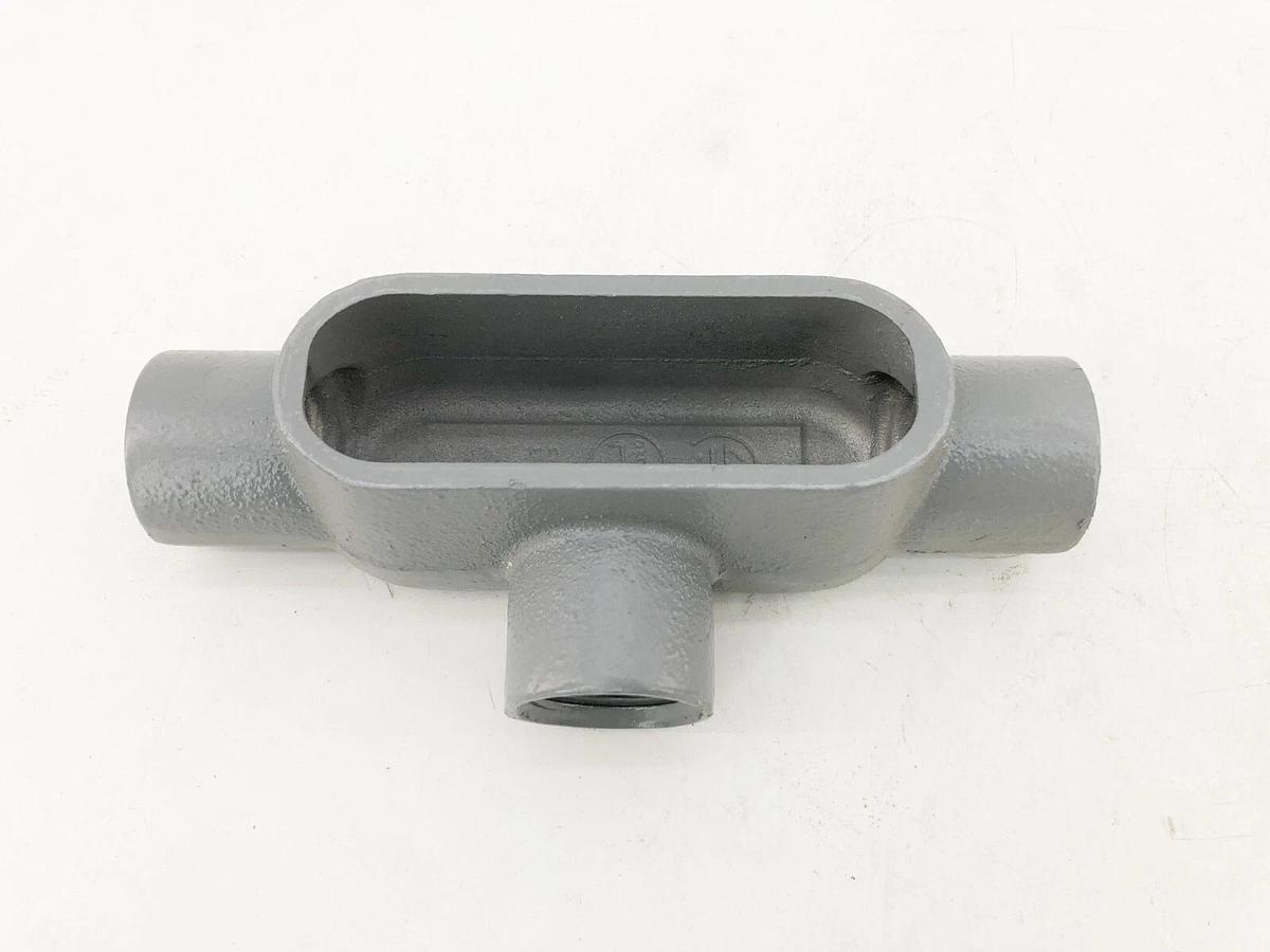 Box of 2 New Killark T37 Conduit Bodies 1" Trade Size