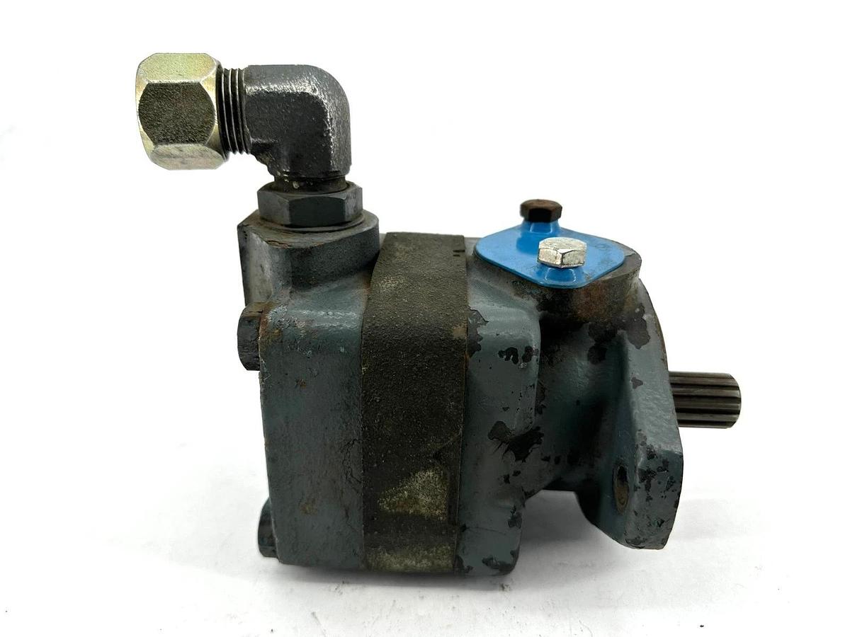 Used V201F13S39C11 Hydraulic Vane Pump 0.85" OD 13 Teeth V20
