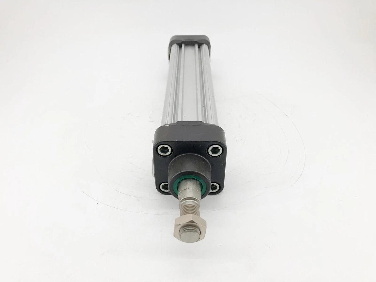 New Parker P1D-S050MS-0200 Pneumatic Cylinder 50mm Bore 200mm Stroke - No Box