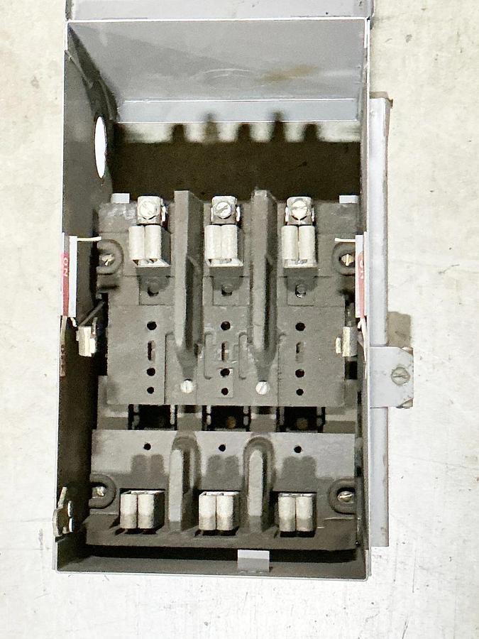 Used Square D SD-3610 Fusible Style BUS Plug 100A 600V 3PH
