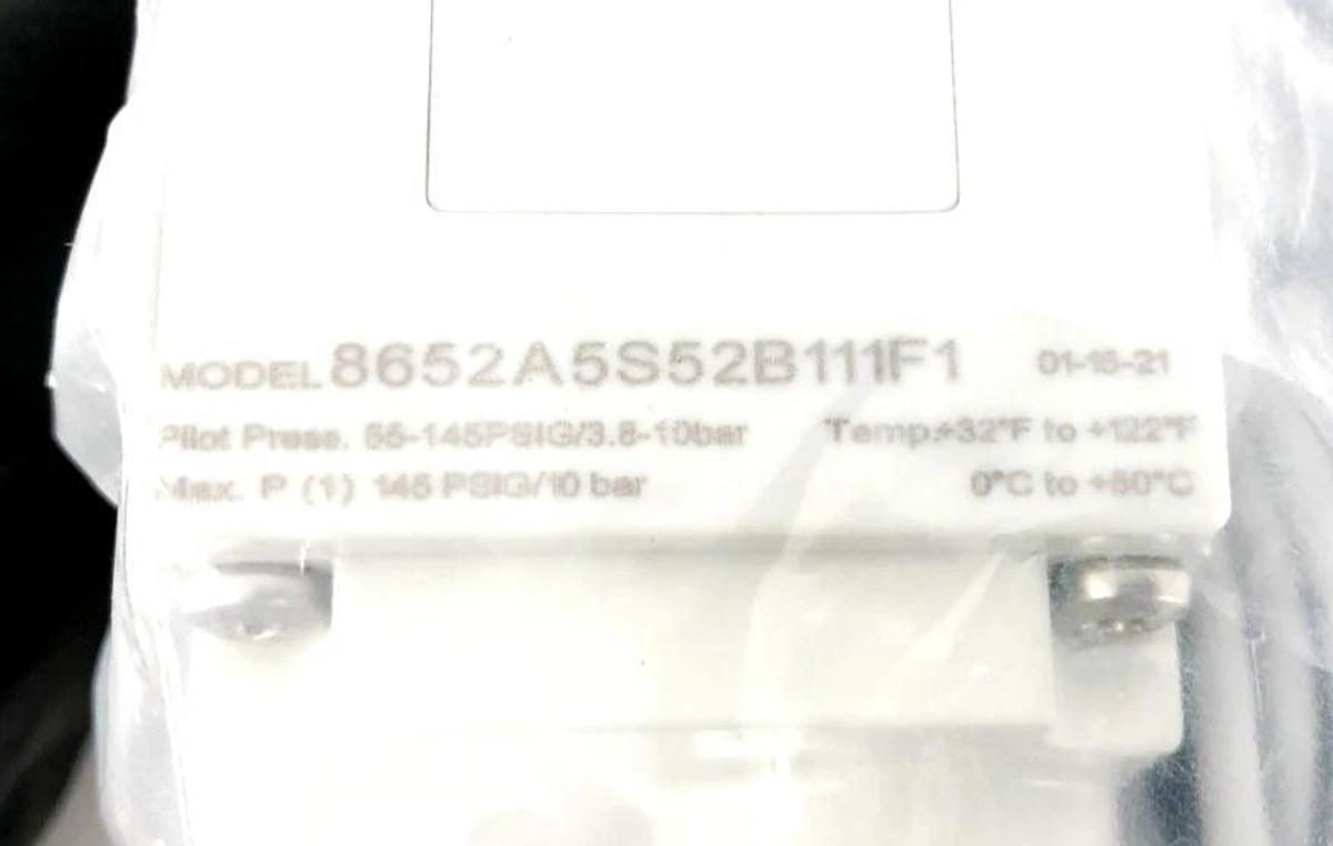 New Aventics 8652A5S52B111F1 Pneumatic Valve 3/2- Quick Exhaust 1/4" NPTF 24VDC