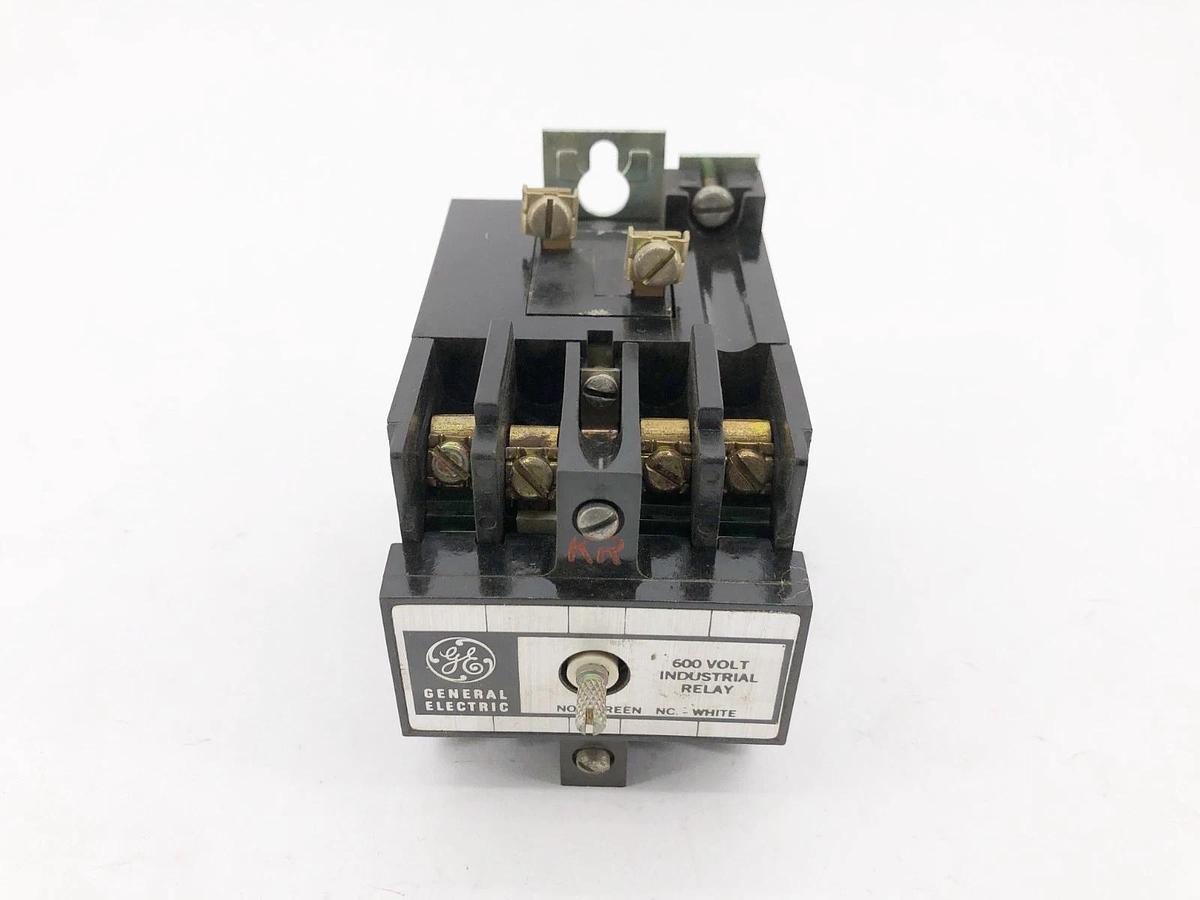 New General Electric CR120B03103 Industrial Relay 230V 10A 600V Max - No Box