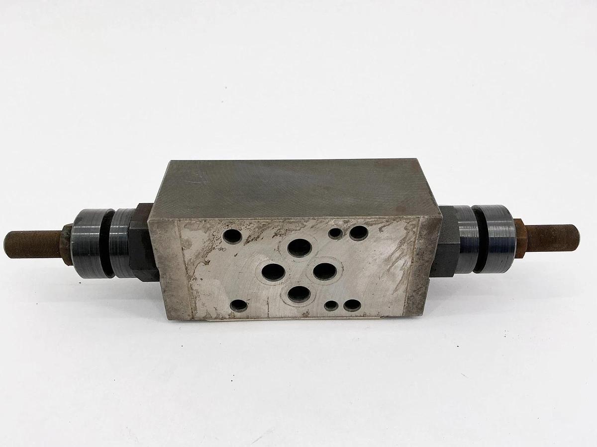 Used Parker FM2DDDSV/CHOKE 55 Flow Control Valve 5000PSI