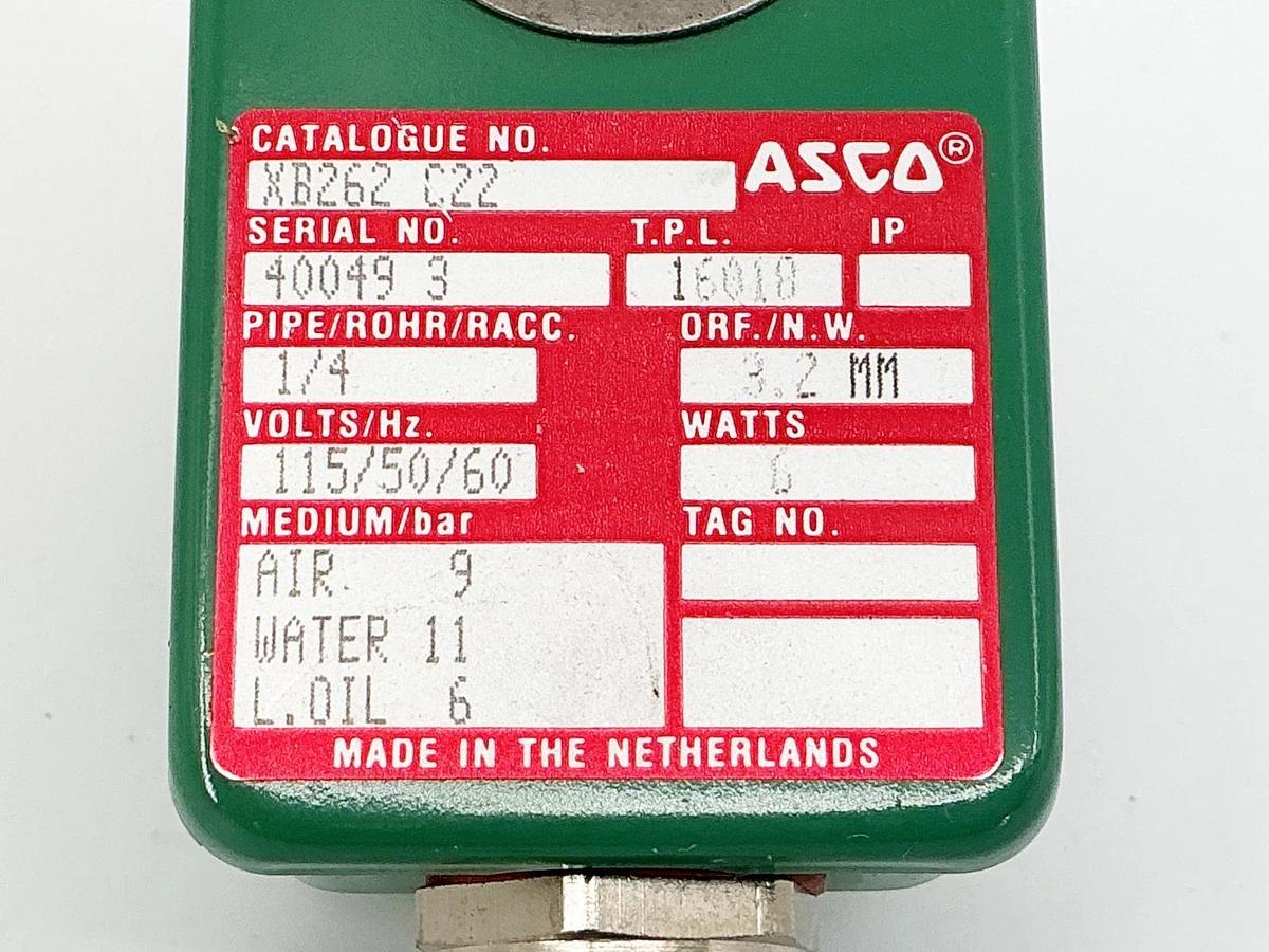 New Asco XB262 C22 Solenoid Valve 115V 50/60Hz 6W 1/4"