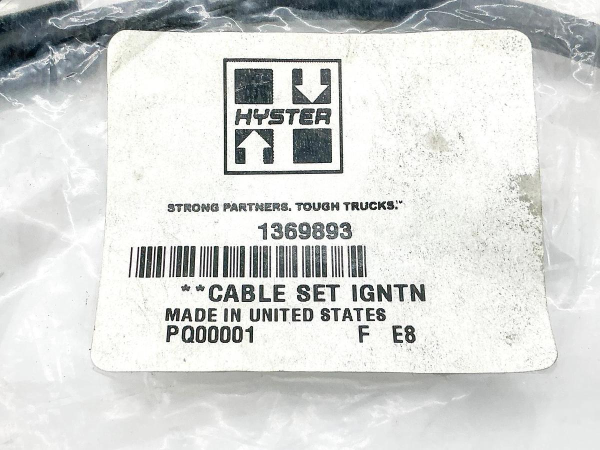 New Lot of 2 Hyster 1369893 Ignition Cable Set