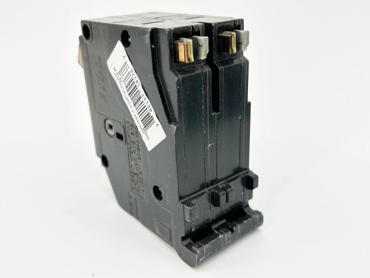New Lot of 2 Cutler-Hammer CH220 Circuit Breaker 20A 2 Pole 240V Class STL