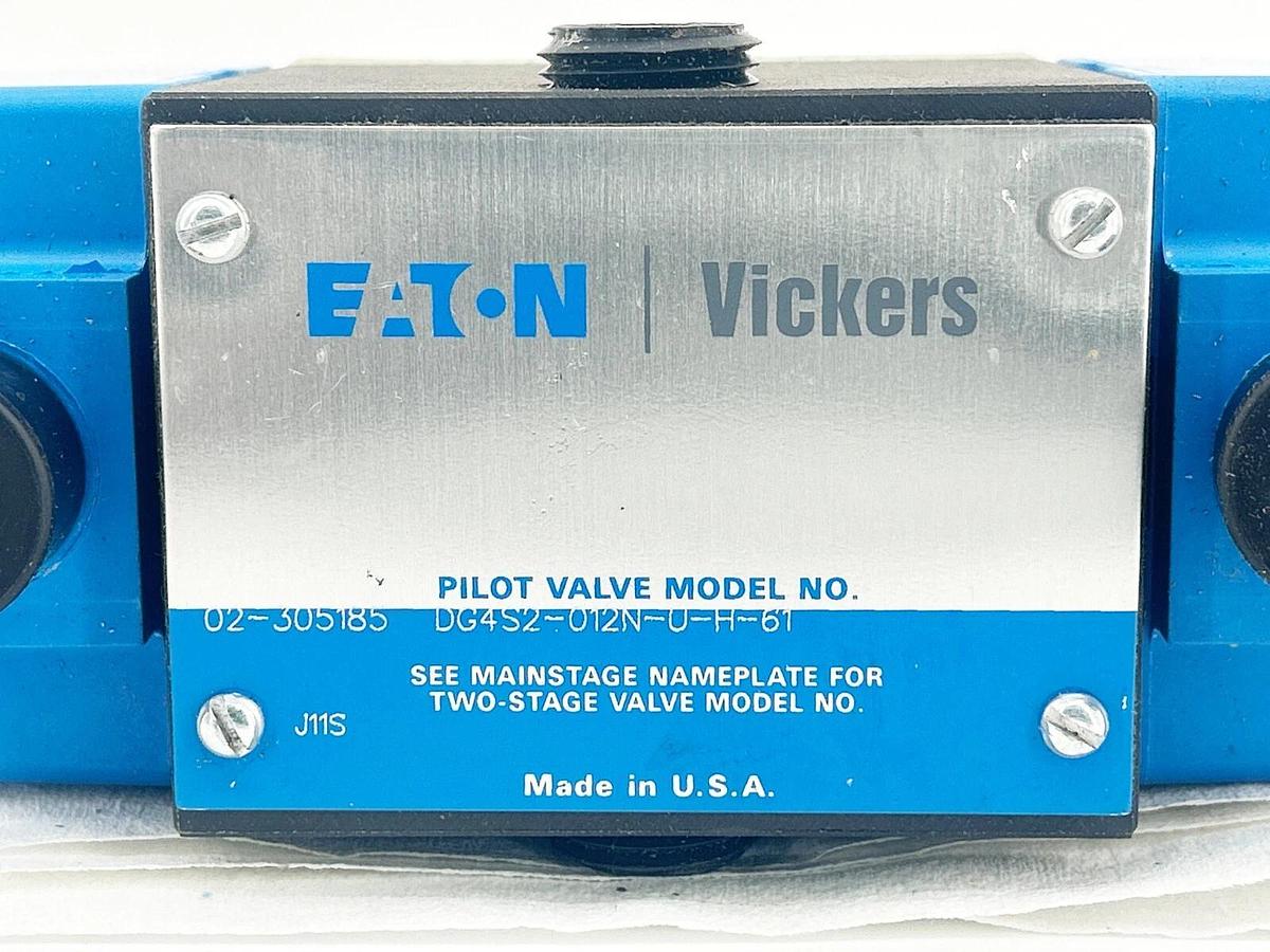 New Eaton DG4S2-012N-U-H-61 Pilot Valve 24VDC 1.8AMP 02-305185 - No Box