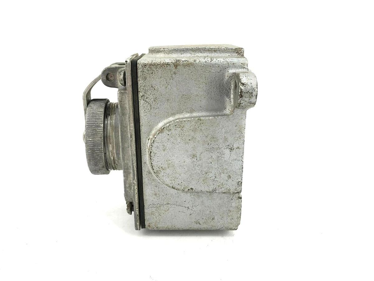 New Russellstoll 3743U1 Receptacle 20A 125V