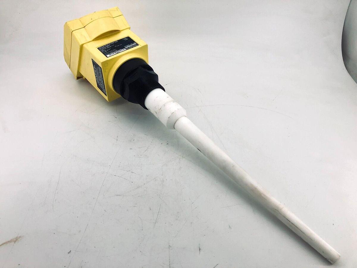 Used VEGA PULS52K.UD XXN5N Liquid Level Transmitter
