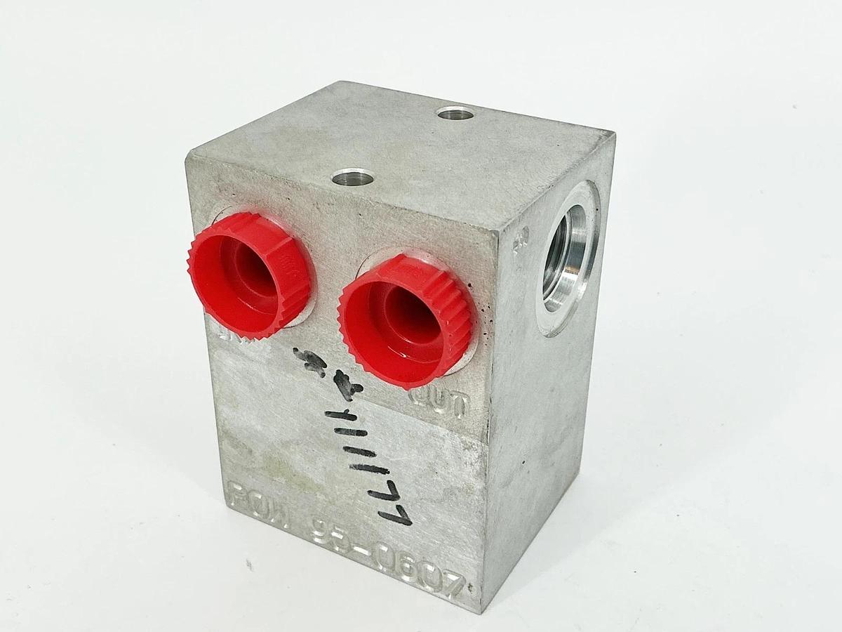 Used POW 95-0607 Valve Manifold 5 Port