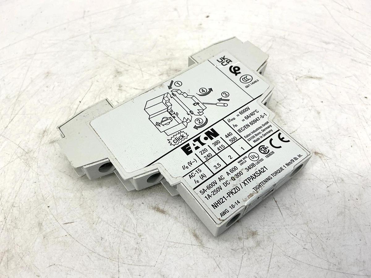 Lot of 3 New Eaton XTPAXSA21 Auxiliary Contact 2NO-1NC 3.5A 500V NHI21-PKZ0