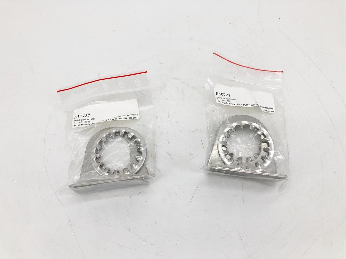 Lot of 2 New IFM Efector E10737 Angle Mounting Brackets