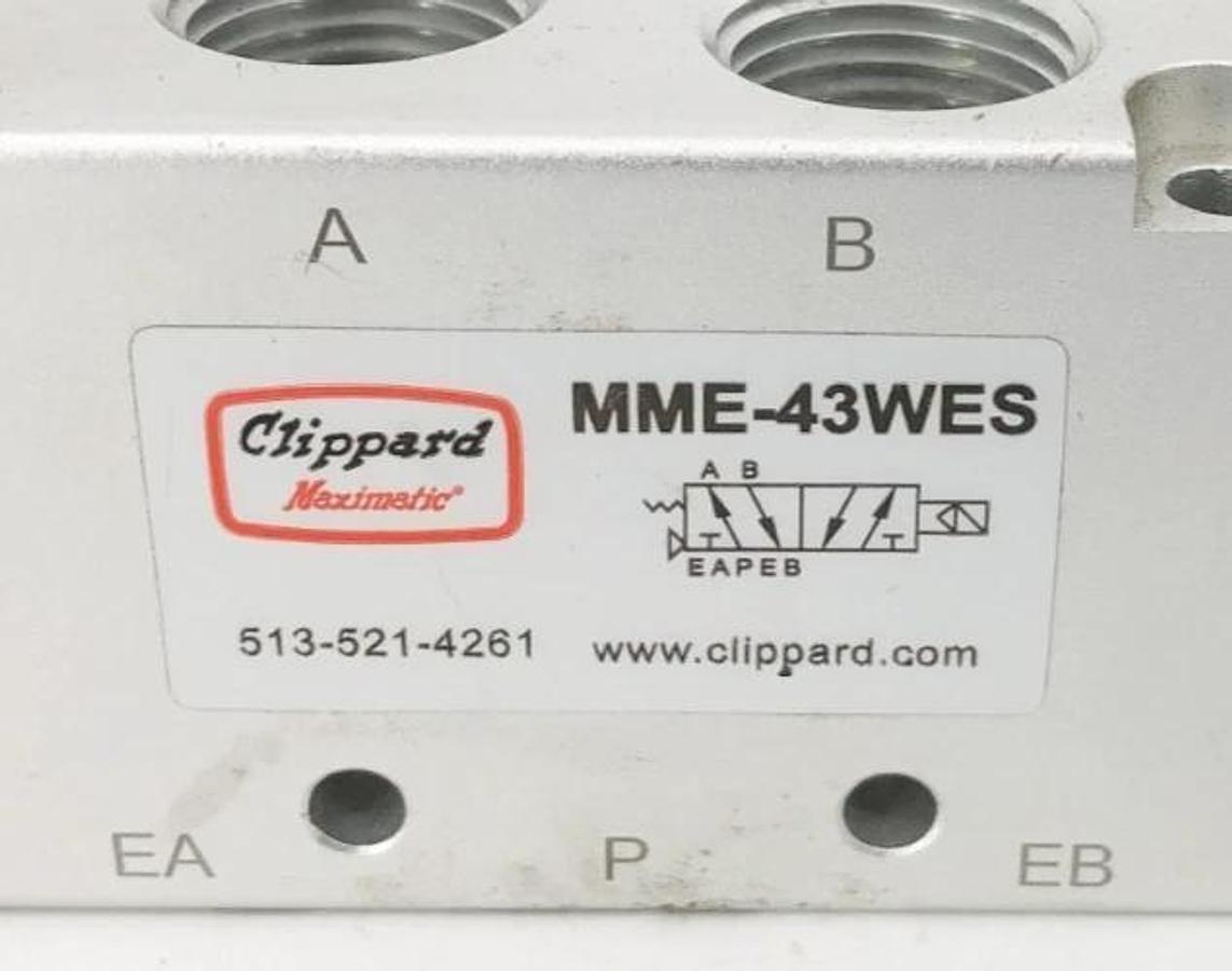 Used Maximatic MMA-43WES Air Pilot Valve 3/8" NPT 24VDC 5 Port 4-Way 19K21