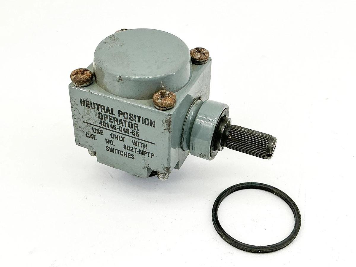 Used Allen Bradley 40146-048-55 Neutral Position Operator Head