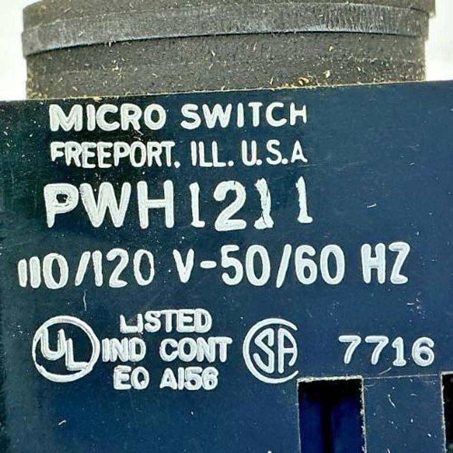 New Honeywell PWH1211 Micro Switch Illuminated Pushbutton 120V