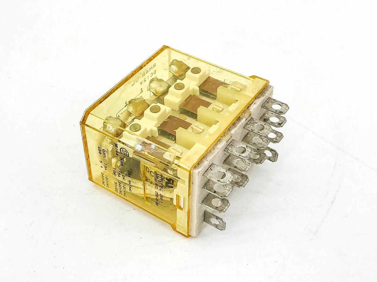 New Lot of 3 IDEC RH4B-UL Relay 24VDC 10A -No Box